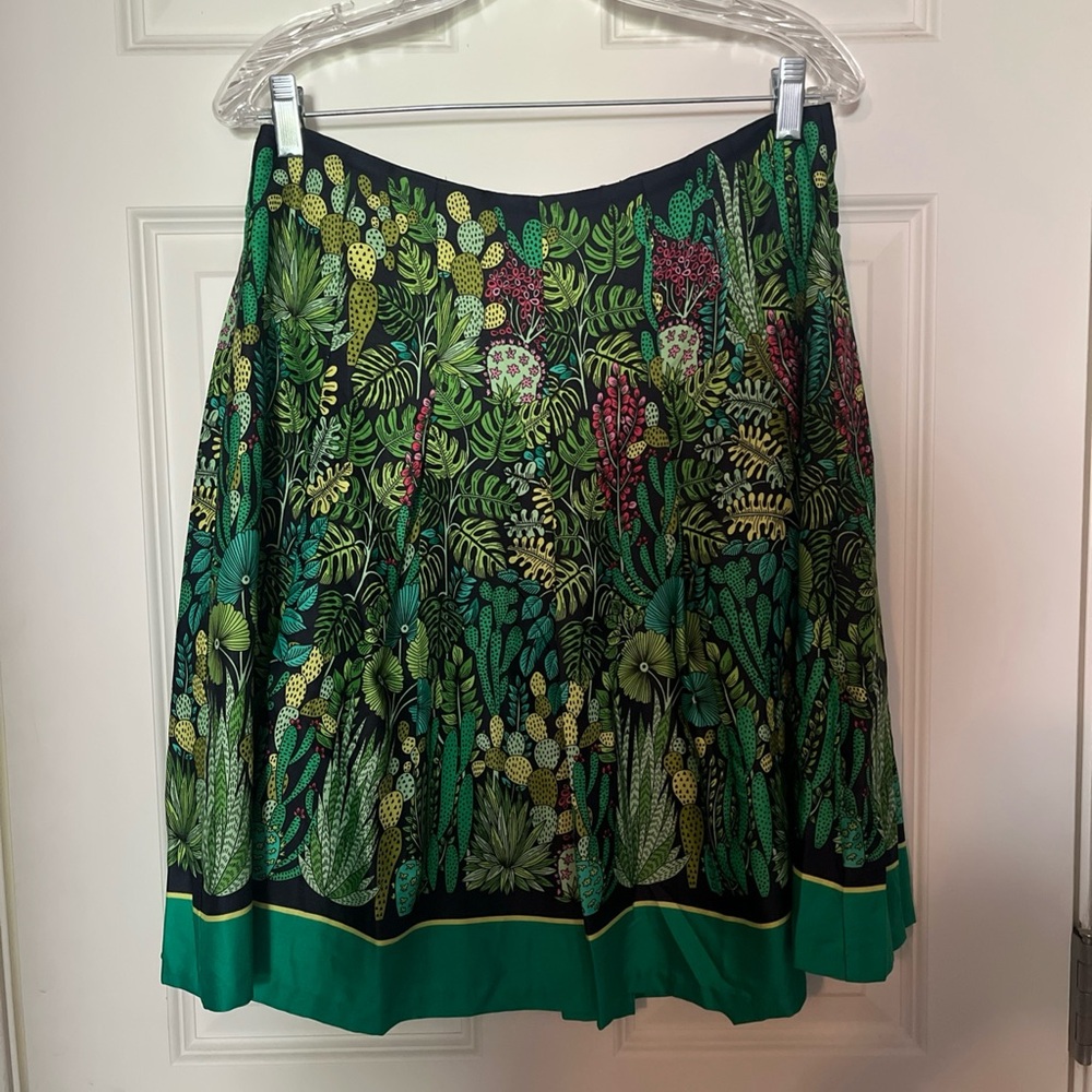 Tommy Hilfiger Women’s Pleated Skirt Cactus Floral Skirt Size 6
